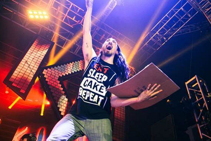 aoki.jpg