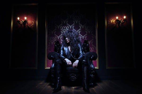 plexipr_nicolemoudaber5009340a-1.jpg